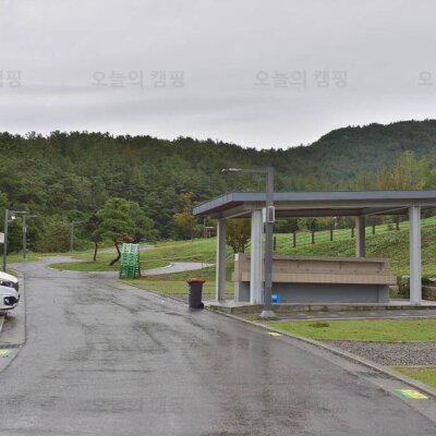 삼남매캠핑#4 - 군위위천수변테마파크 야영장 이용후기 우중캠핑